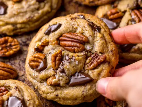brownbutterbourbonpecanchocolatechunkcookies-1-of-1-500x375 - Your Savvy Purse