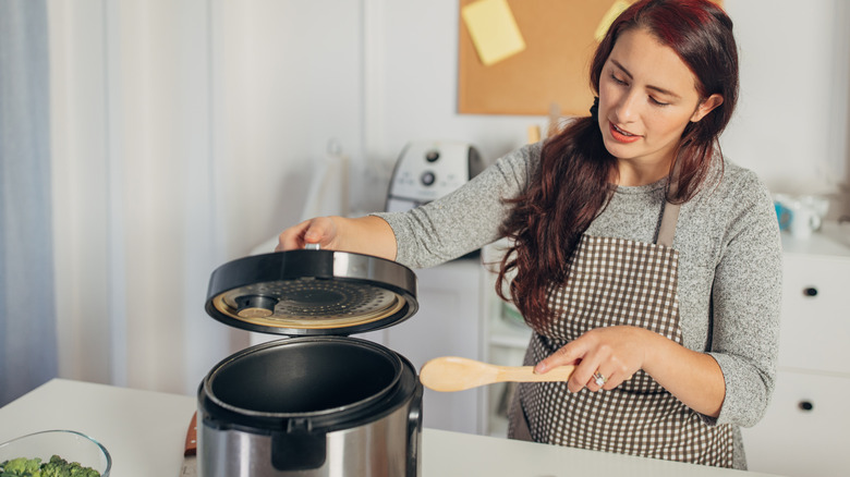 Crockpot Showdown: Which One is Your Perfect Match?