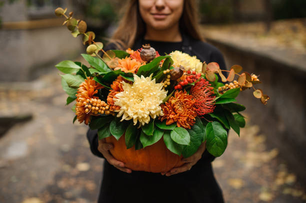 How to Create Stunning Autumn Bouquets and Bring Cozy Seasonal Scents into Your Home