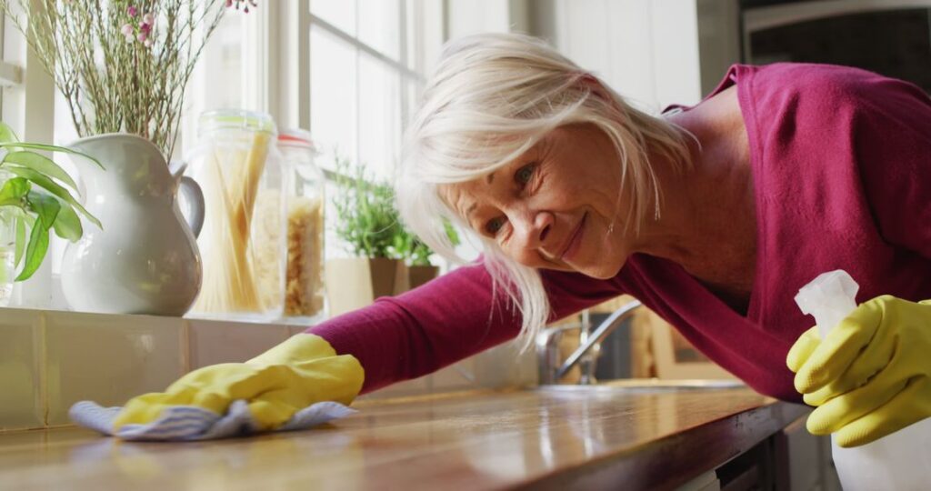 7 Things You Should Clean Daily for a Tidy Home