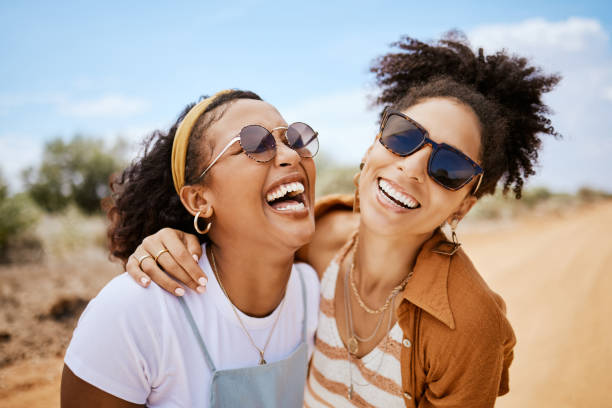 The 5 Types of Friendship We All Need for Optimal Happiness