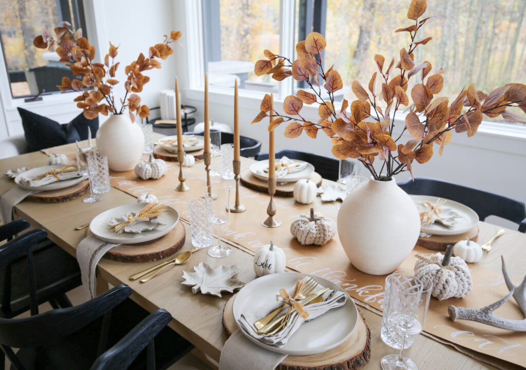 The Perfect Table Setting for Thanksgiving: Creating a Warm and Inviting Feast