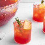 8 Festive Thanksgiving Alcoholic Drinks to Spice Up Your Celebration