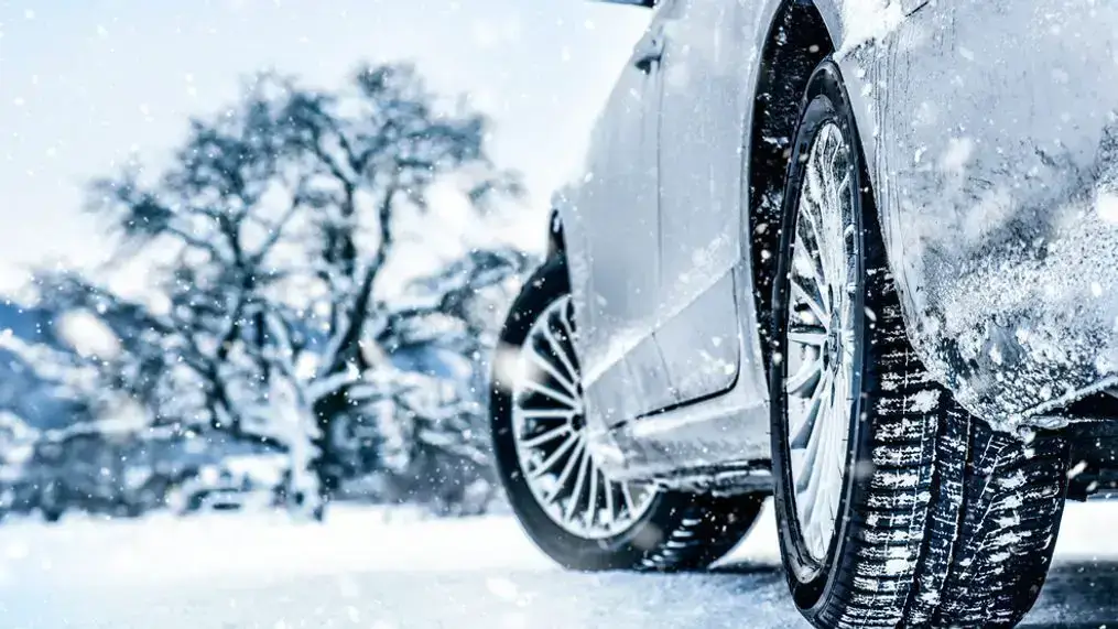 Snowing Where You Are? How to Prepare Your Car for Winter Weather!