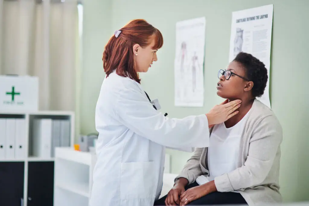 12 Symptoms Endocrinologists Say You Should Never Ignore