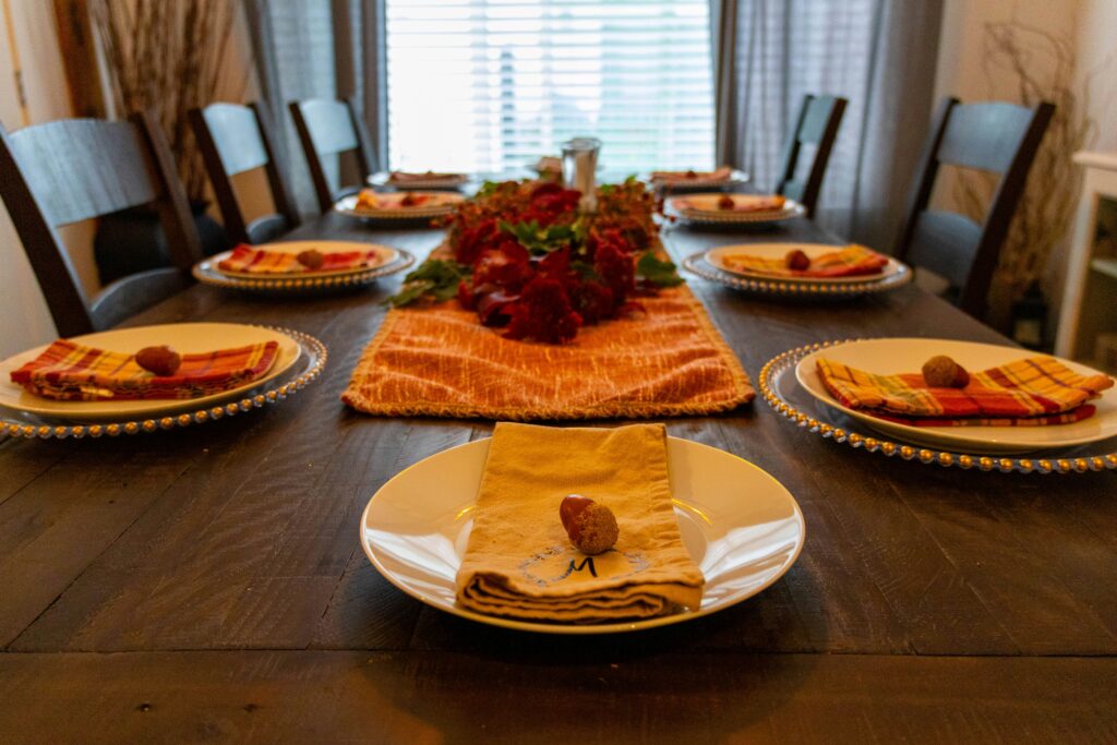 Beautiful Thanksgiving Décor on a Budget