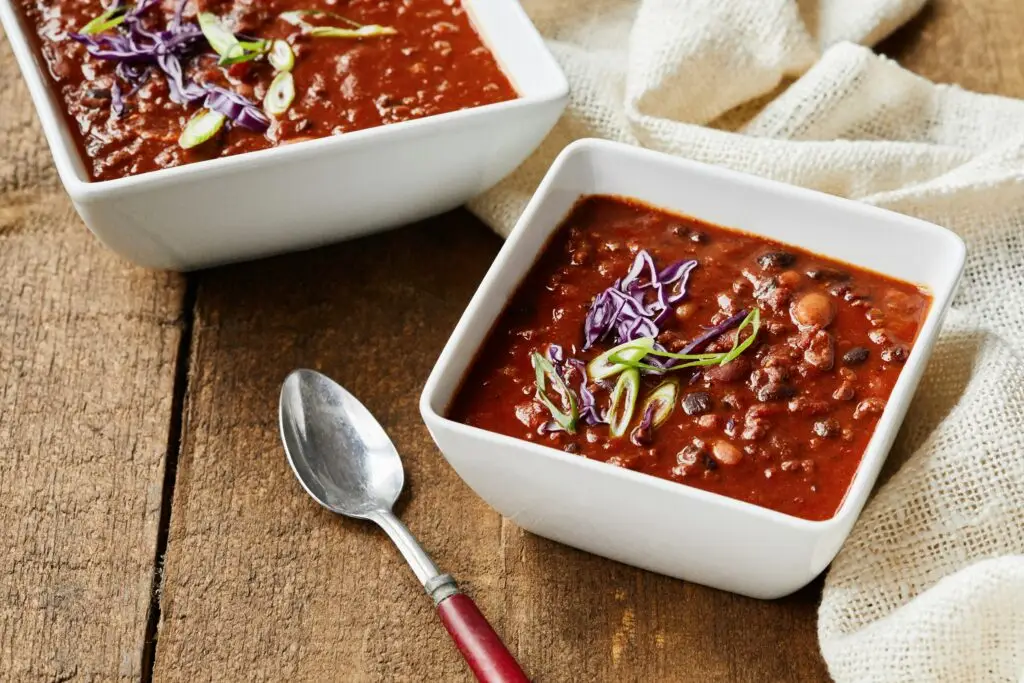 Easy Cheap Chili for a Cold Night (Simple Comfort Meal That Stretches Your Budget)