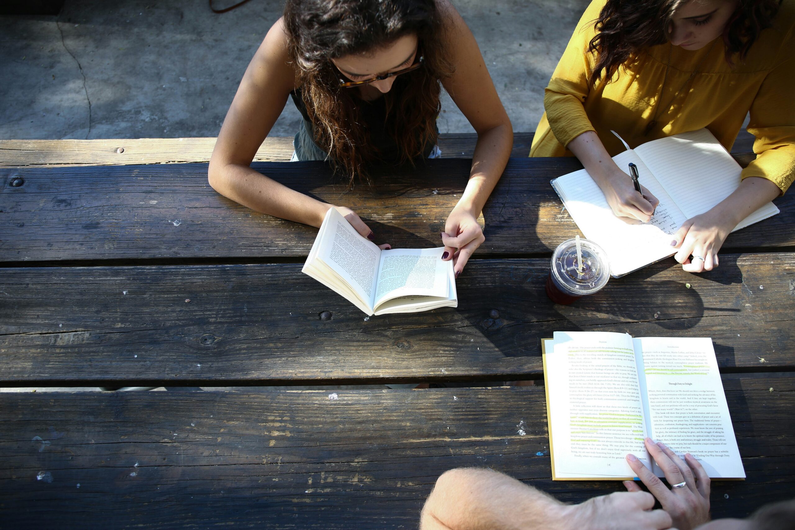 The Silent Book Club Trend: The Introvert’s Ultimate Low-Stress Oasis