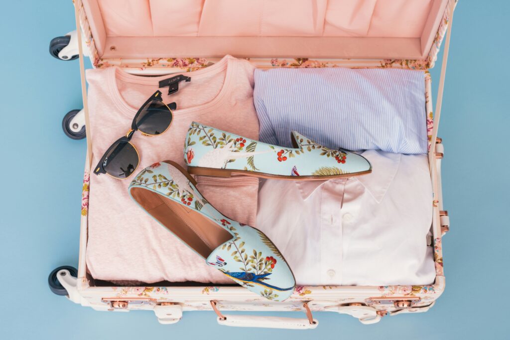The 5-4-3-2-1 Packing Method: Master the Ultimate Carry-On Capsule Wardrobe