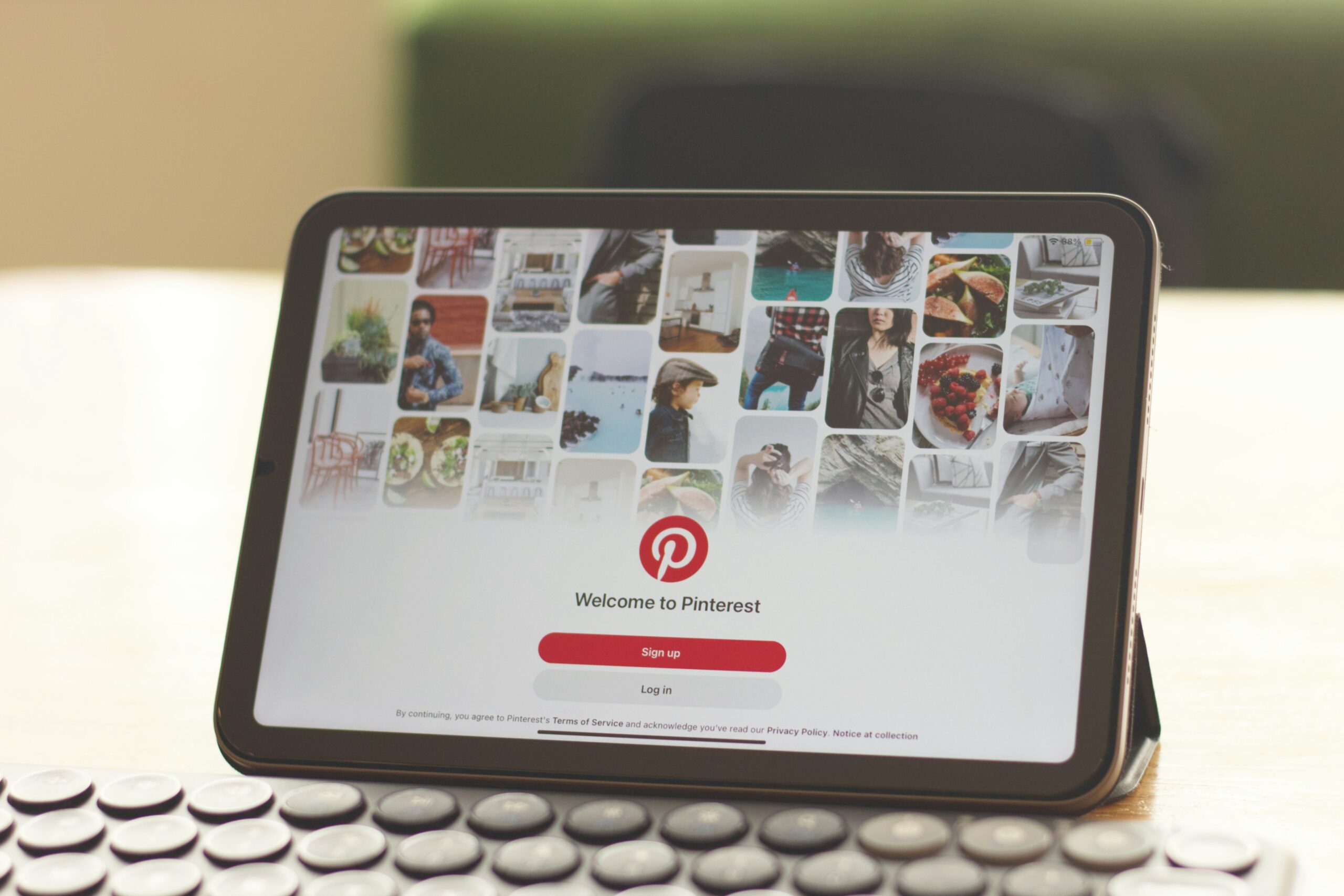 Pin, Purge, and Personalize: How to Outsmart the Pinterest Algorithm and Uncover Your True Style Aesthetic