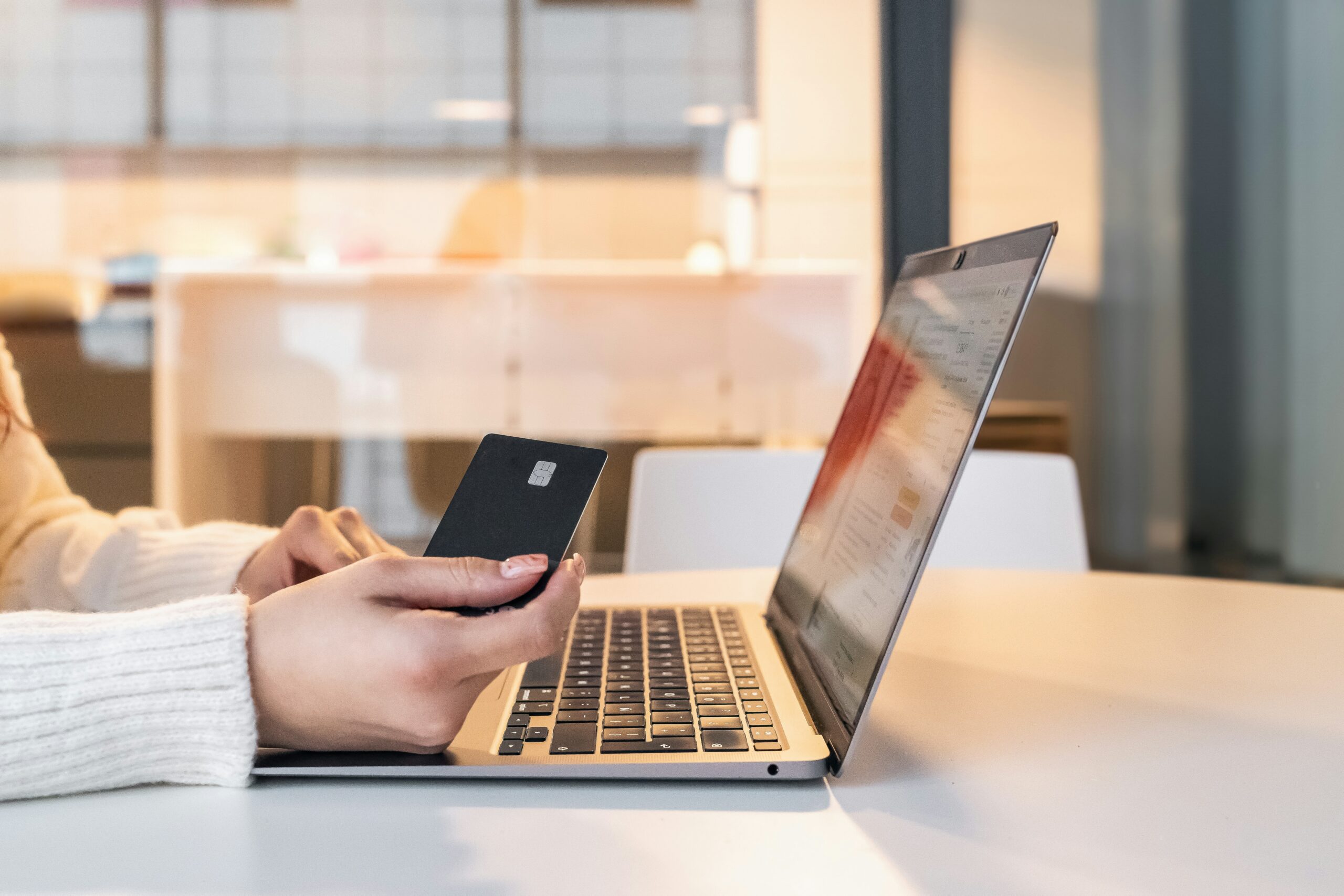 The Ultimate Hack to Beat Inflation: Top 0% Intro APR Cards for 2026