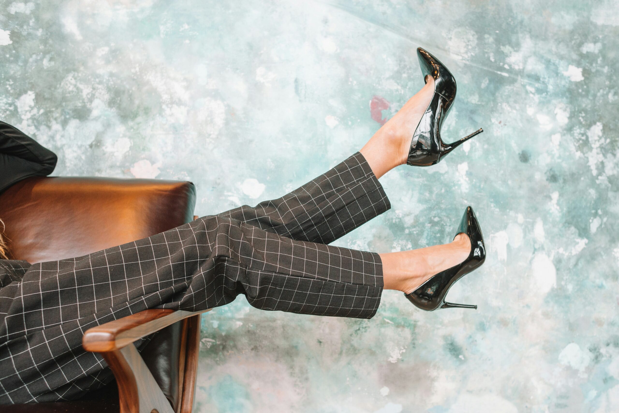 Look Expensive on a Budget: Closet Hacks That Work