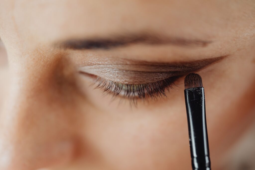 Eye Makeup 101: A Step-by-Step Guide That Actually Makes Sense