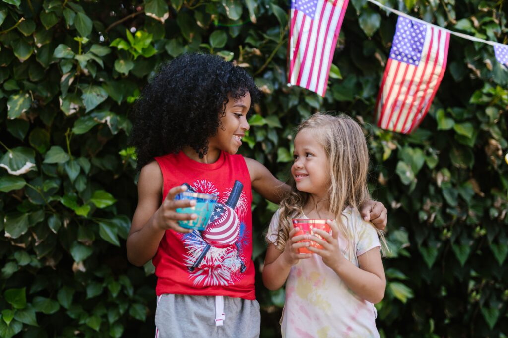 The Kid-Friendly, Budget 4th of July Bash: A Low-Stress, Maximum-Fun Backyard Blueprint