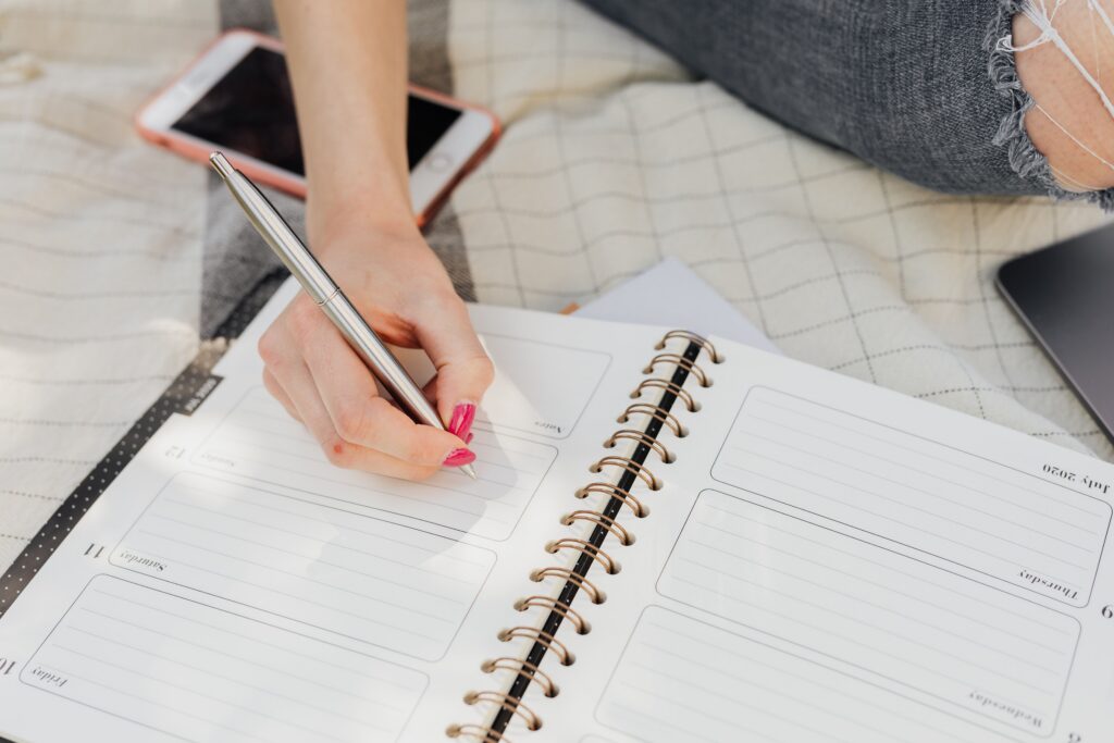 A Realistic Holiday Budget Timeline That Actually Keeps You on Track