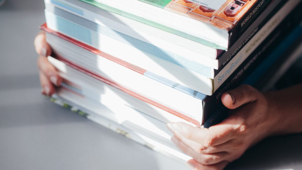 Smart Ways to Save Money on Education Without Sacrificing Quality